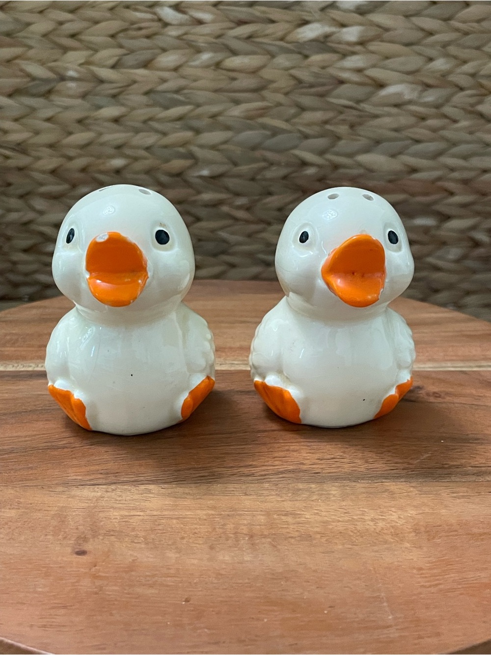 Vintage ceramic duck salt and pepper shakers Japan-made